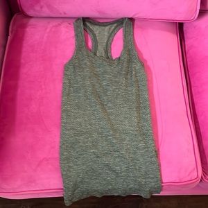 Lululemon size 0 tank top